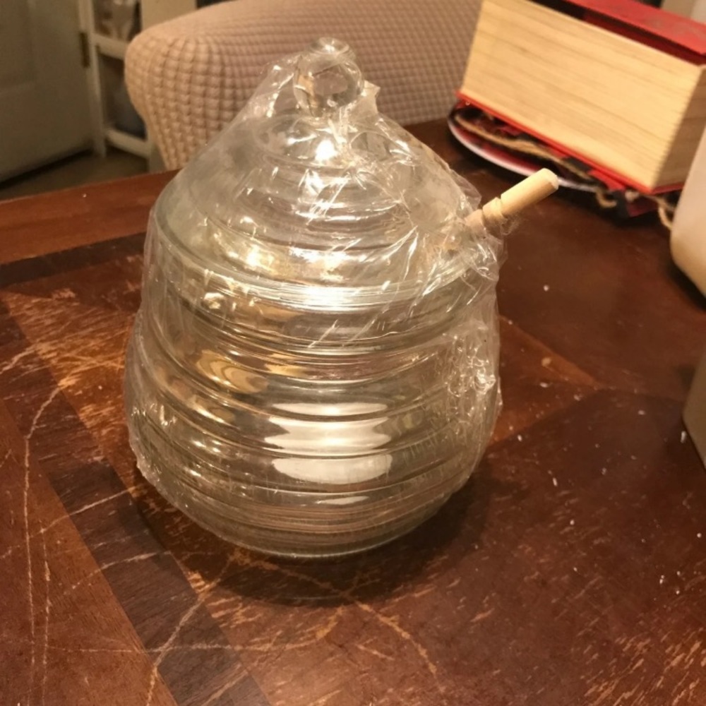 Glass Honey Pot with Wooden Dipper